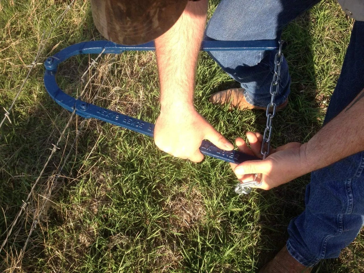 Effortless Fence Wire Tightener with Lever Mechanism, 18.8 in Metal Design