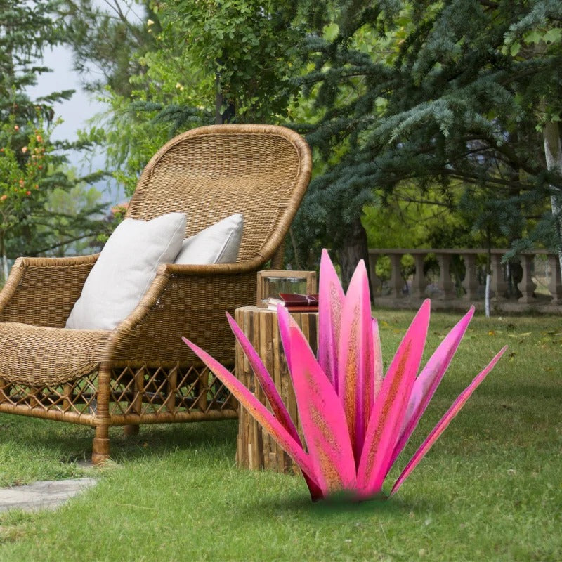 Rustic Steel Agave Plant Sculpture for Effortless Elegance