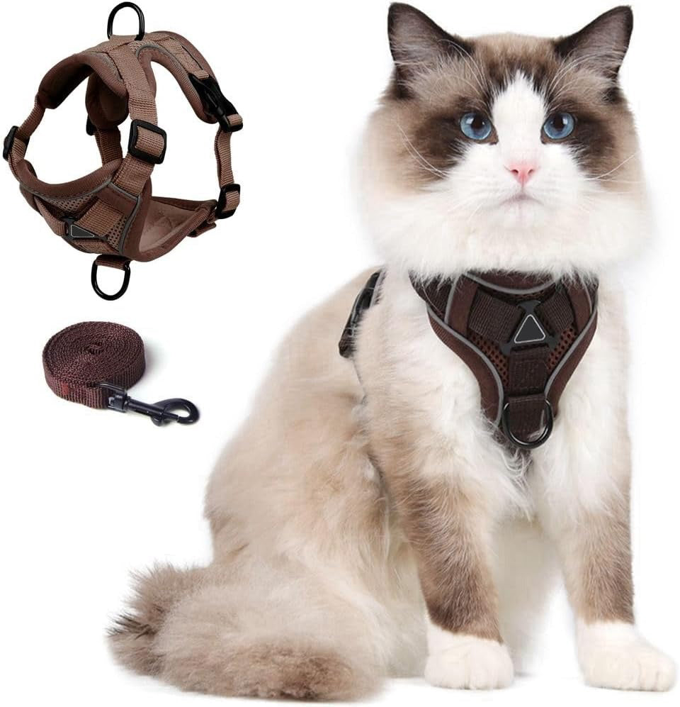 Adjustable Safety Harness and Leash for Cats with Reflective Safety Features
