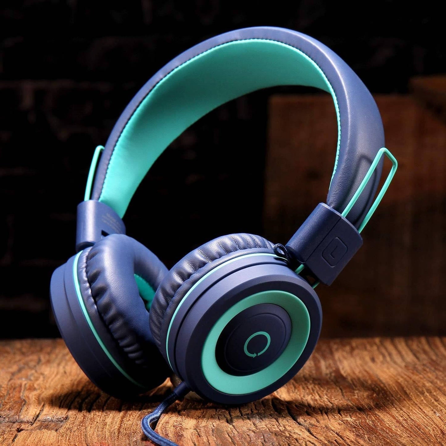 Collapsible Children's Headphones for Travel and Study