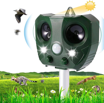Ultrasonic Pest Repeller with Dual Speakers and LED Flash, 30ft Range