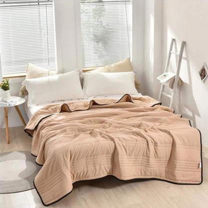 Lightweight Throw Blanket for Cooling Comfort