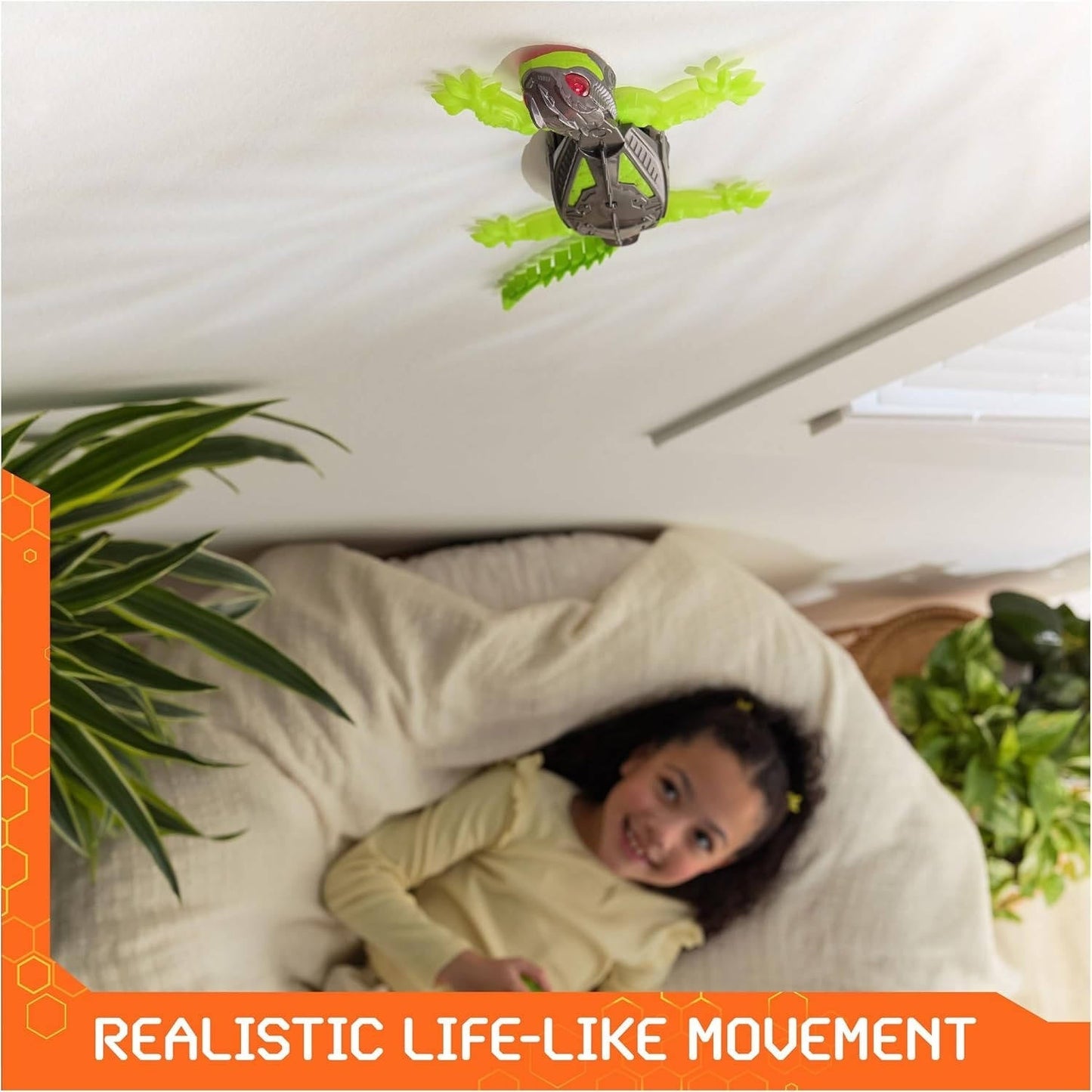 Interactive Wall-Crawling Lizard Toy with Illuminated Eyes