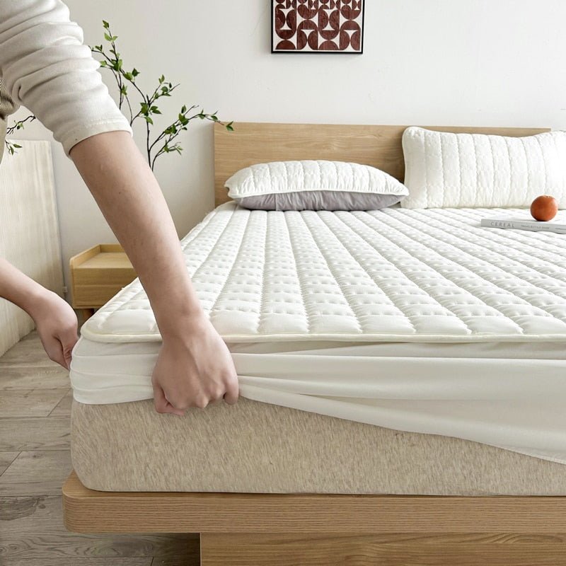 Mattress Protector with Quilted Design
