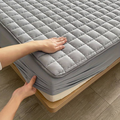 Mattress Protector with Quilted Design