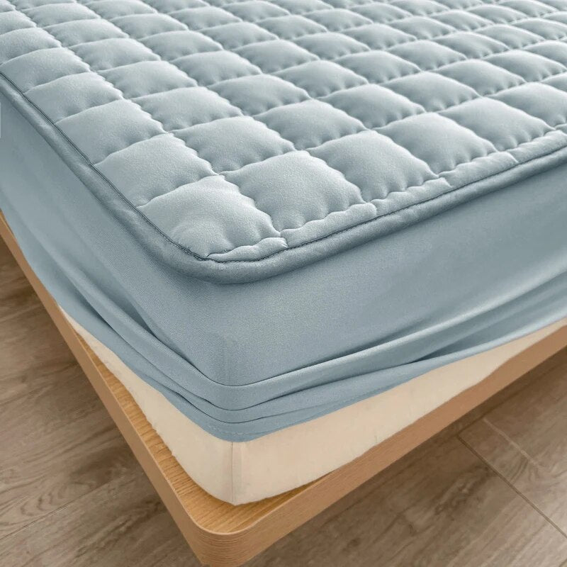 Mattress Protector with Quilted Design