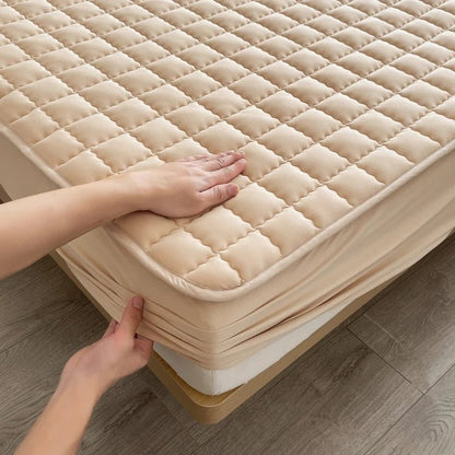Mattress Protector with Quilted Design