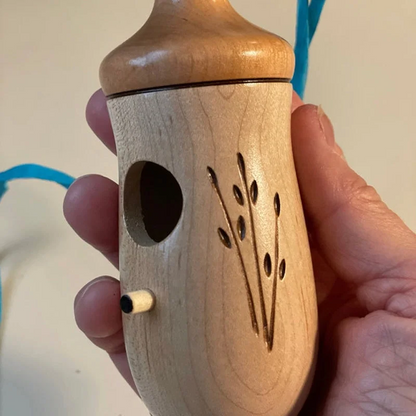 Birdhouse for Hummingbirds – Decorative Resin Nest in Oak, Maple, Cherry, 5.9 In