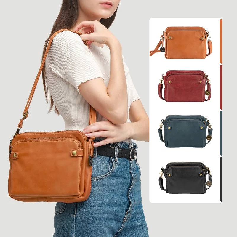 Elegant Leather Crossbody Bag with Versatile Straps and Card Holders