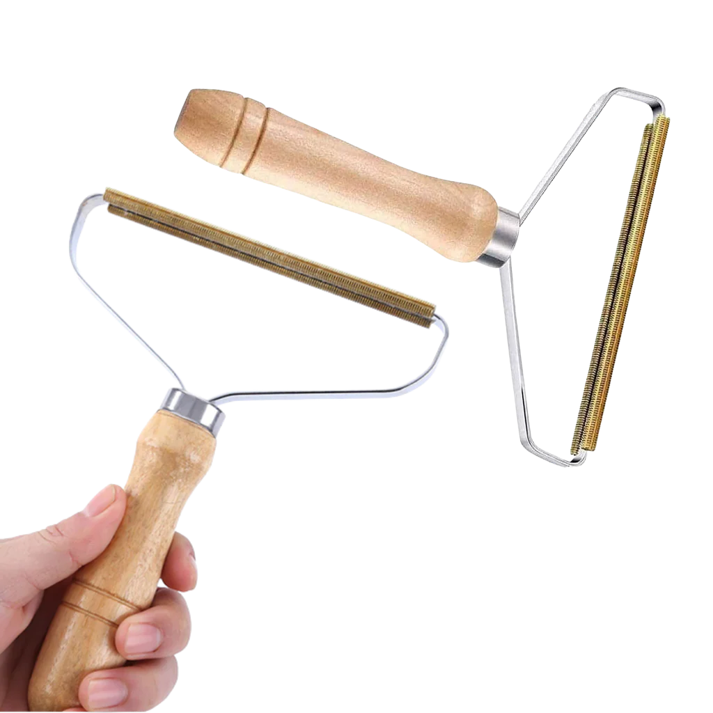 Reusable Lint Shaver for Pets - Wooden Handle with Detachable Blades