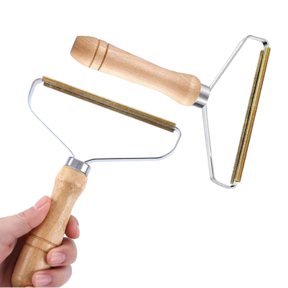 Reusable Lint Shaver for Pets - Wooden Handle with Detachable Blades