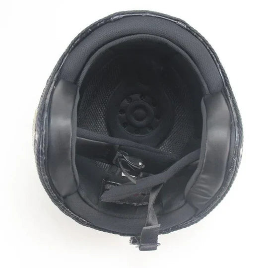 Vintage-Inspired Motorcycle Helmet with Retro Eye Protection