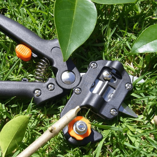 Ergonomic Plant Grafting Tool with Versatile Blade Options