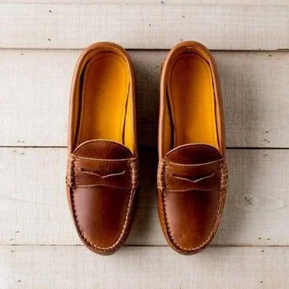 Chic Slip-On Flats with Supportive Insole and Sleek Finish