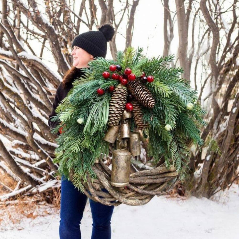 Charming Rustic Holiday Wreath for Your Front Door