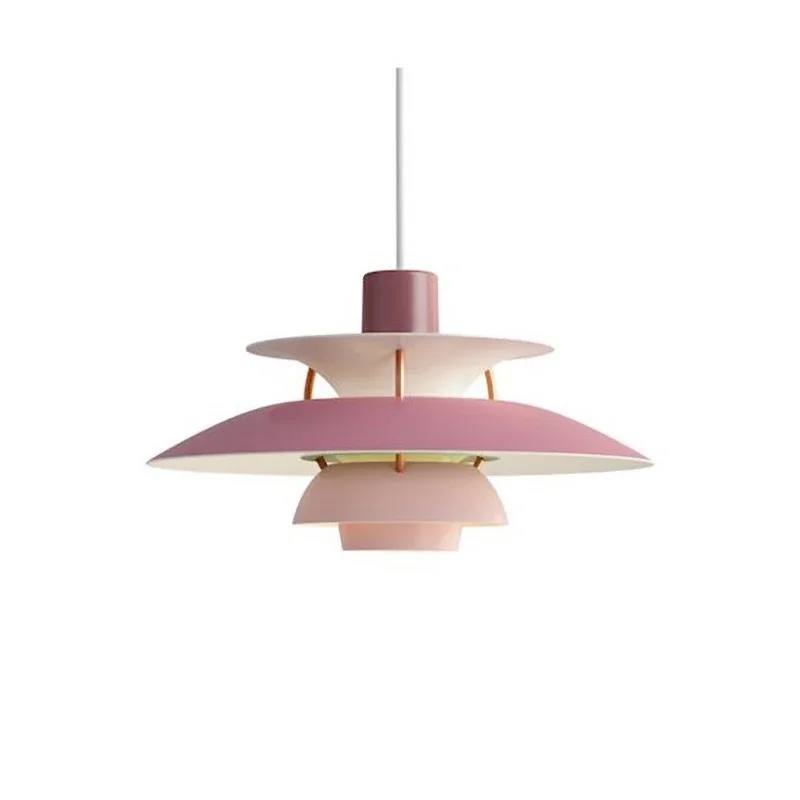 Modern Metal Pendant Light for Stylish Interiors
