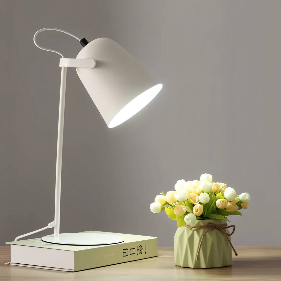 LuxeGlow Adjustable Desk Lamp for Cozy Illumination