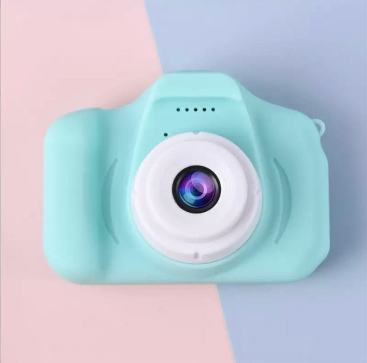 Compact Vintage-Style Digital Camera with Selfie Features